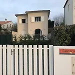 Devant La Et La De Pontaillac, 4chambres 2 à 8 Personnes *
