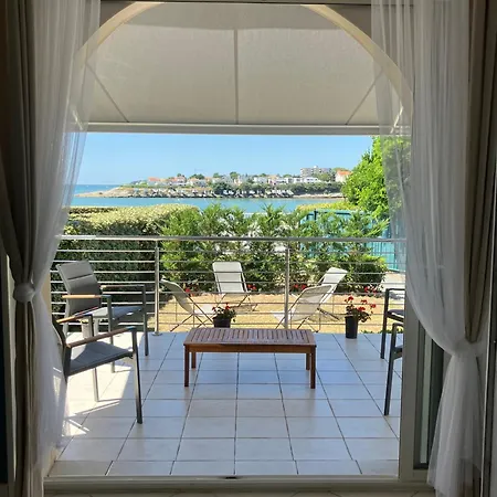 Villa Devant La Et La De Pontaillac, 4chambres 2 A 8 Personnes