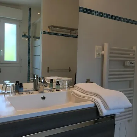 Villa Vue Imprenable Sur La Mer, De Pontaillac, 4chambres 2 A 8 Personnes *