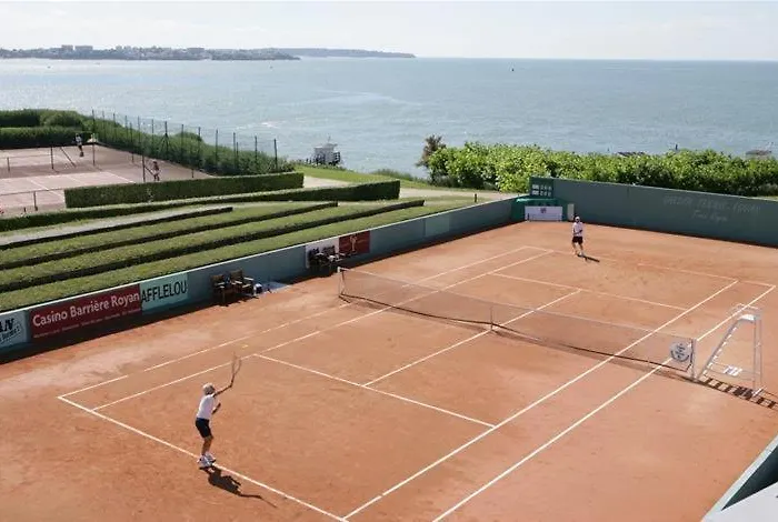 Villa Devant La Et La De Pontaillac, 4chambres 2 A 8 Personnes