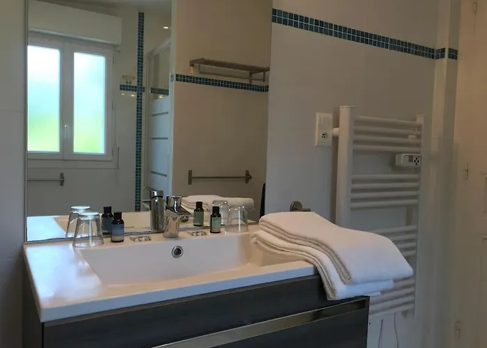 Villa Devant La Et La De Pontaillac, 4chambres 2 A 8 Personnes *